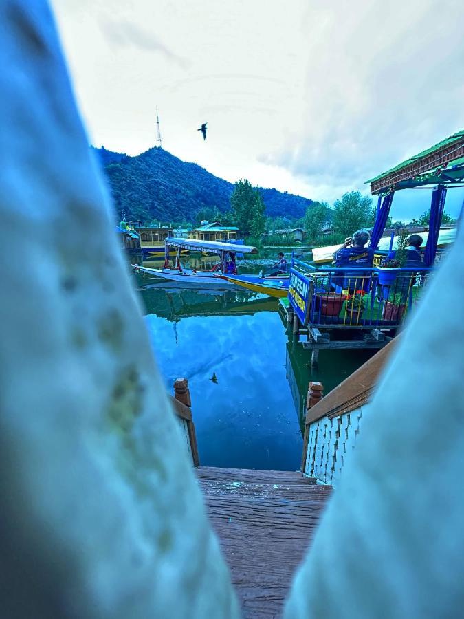 Exotic Young Shreen Houseboat Hotel Srīnagar Kültér fotó